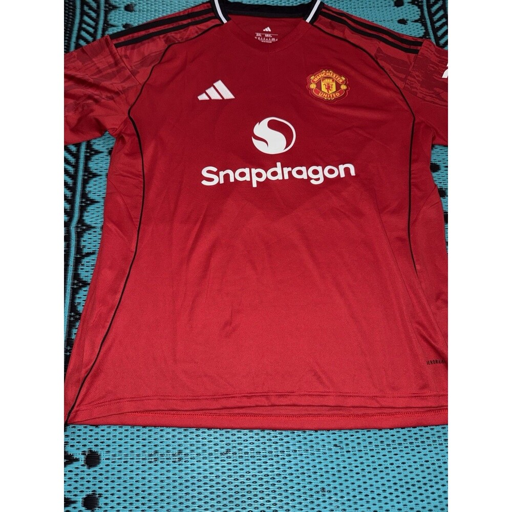 Bruno Fernandes #8 Manchester United Home Jersey/Kit Fan Version(3XL Fits Small)